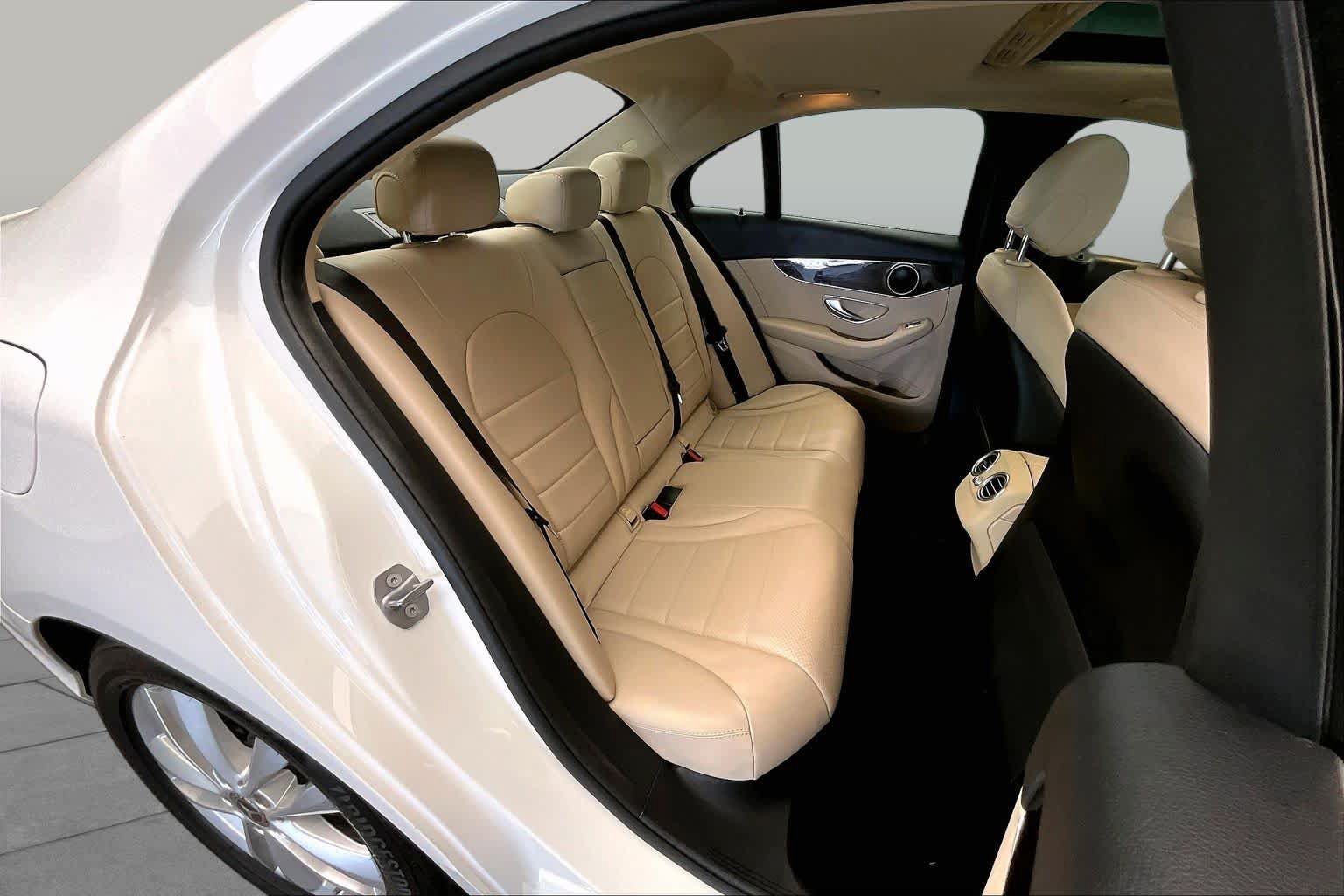Used 2019 Mercedes-Benz C 300 Sedan image 19