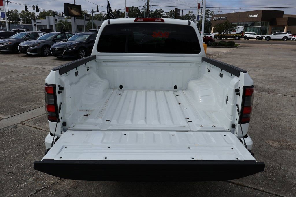 Certified 2025 Nissan Frontier SV image 24