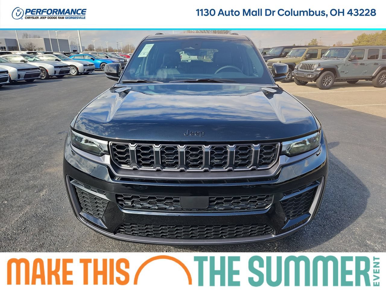 New 2026 Jeep Grand Cherokee Altitude AWD/4WD image 2