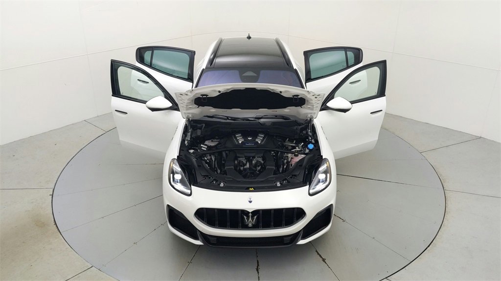 New 2024 Maserati Grecale Trofeo image 27