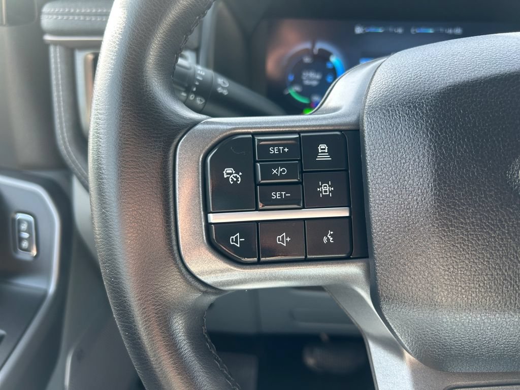 Used 2025 Ford F150 Lightning Flash AWD/4WD image 24