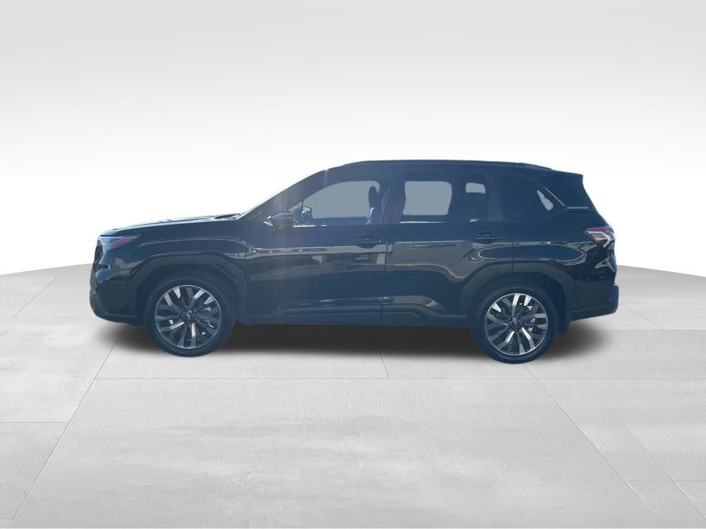 Used 2025 Subaru Forester Touring w/ Popular Package - Touring image 5