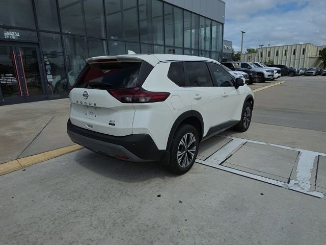 Used 2023 Nissan Rogue SV image 4