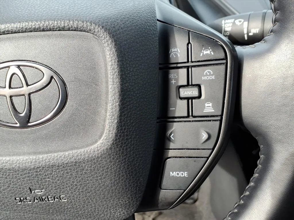 Used 2024 Toyota Prius LE image 29