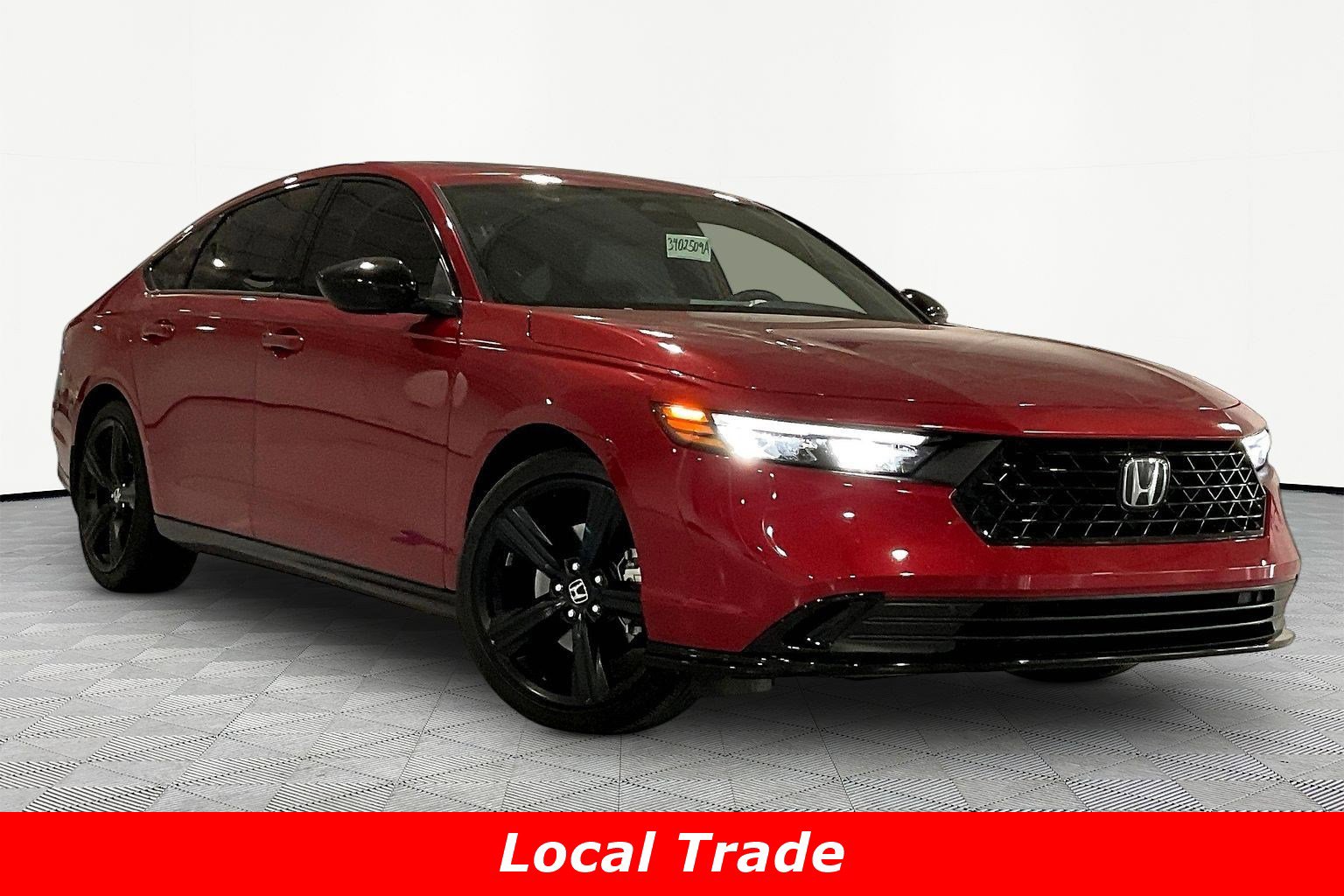 Used 2025 Honda Accord Sport image 3