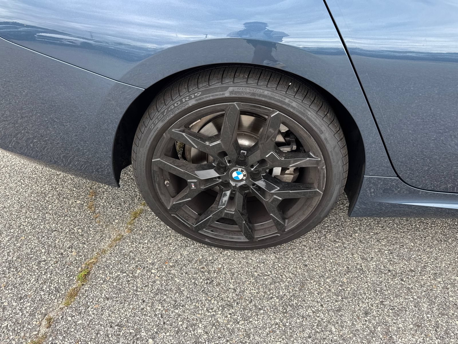 Used 2025 BMW 330i Sedan w/ M Sport Package RWD image 17