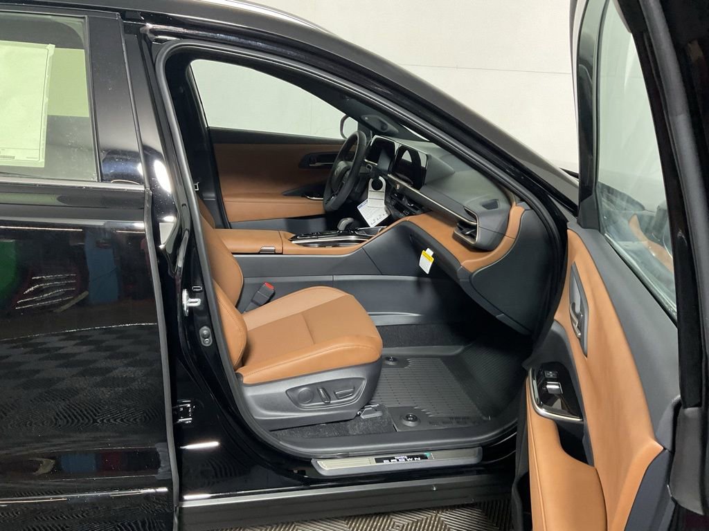 New 2025 Toyota Crown Signia image 36