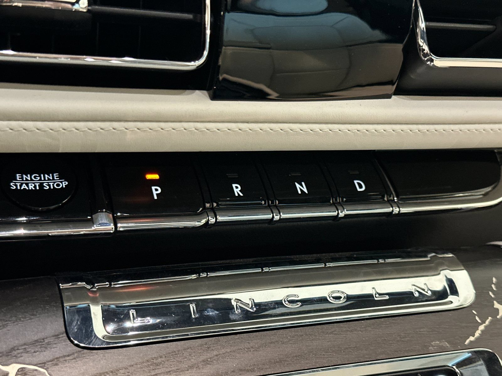 New 2026 Lincoln Aviator Black Label AWD/4WD image 19