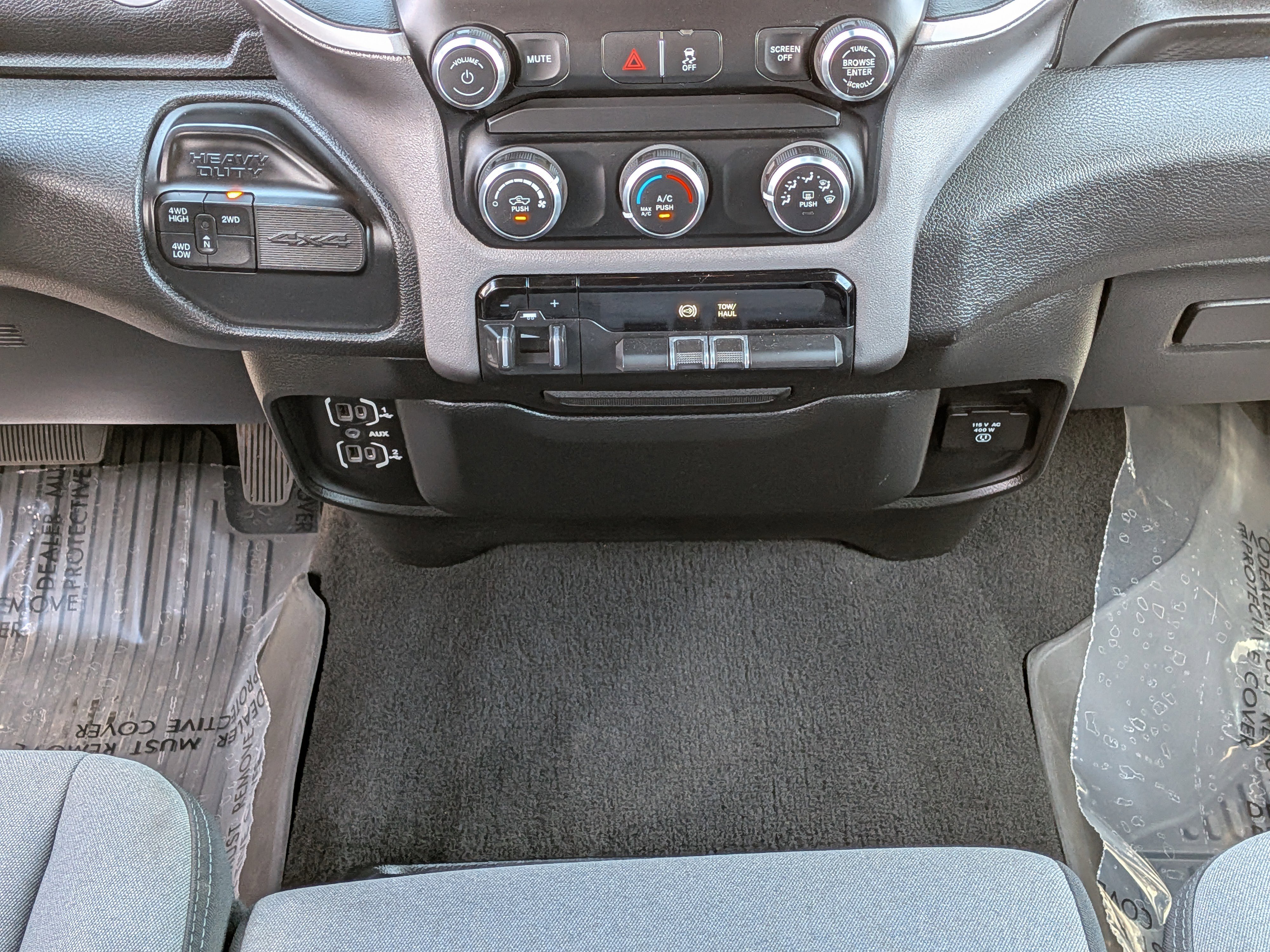 Used 2022 RAM 2500 Big Horn w/ Cold Weather Group image 19