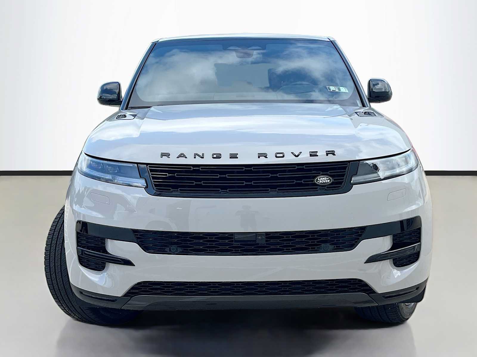 New 2026 Land Rover Range Rover Sport SE AWD/4WD image 2