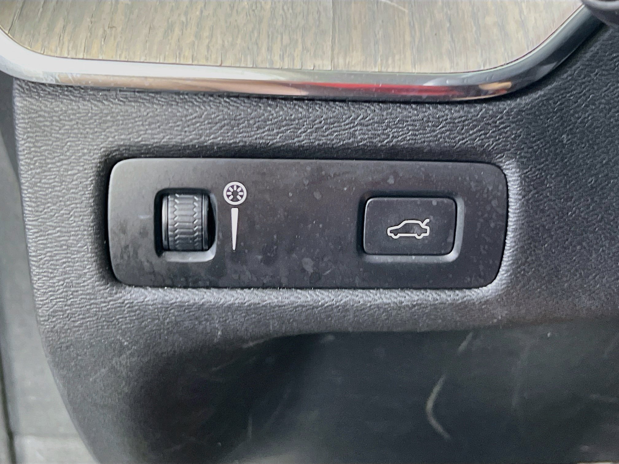 Used 2018 Volvo XC60 T5 Inscription w/ Convenience Package AWD/4WD image 10
