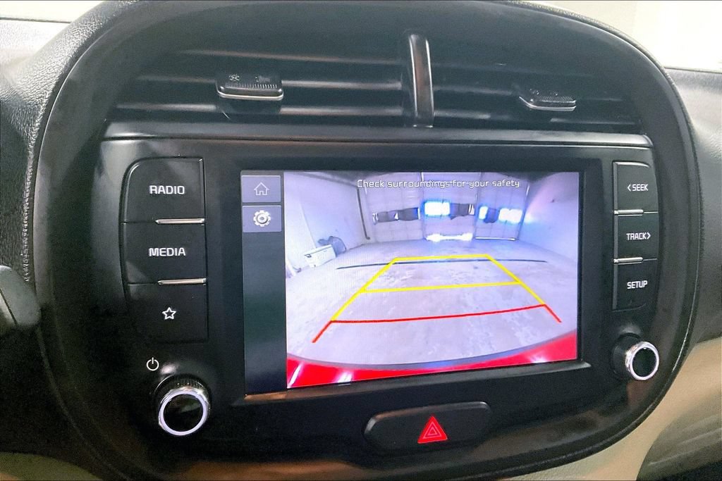 Used 2023 Kia Soul LX FWD image 27