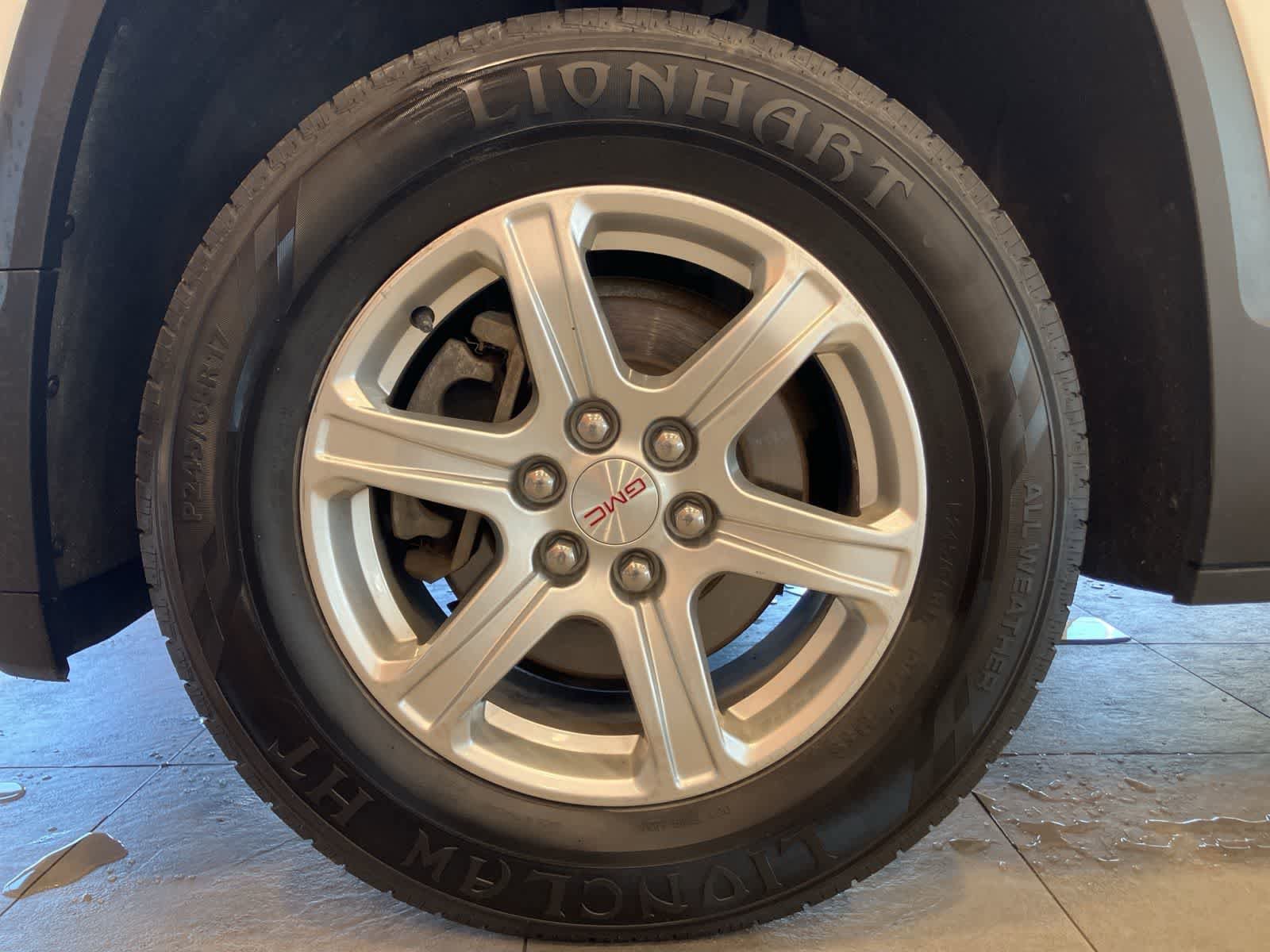 Used 2019 GMC Acadia SLE FWD image 9