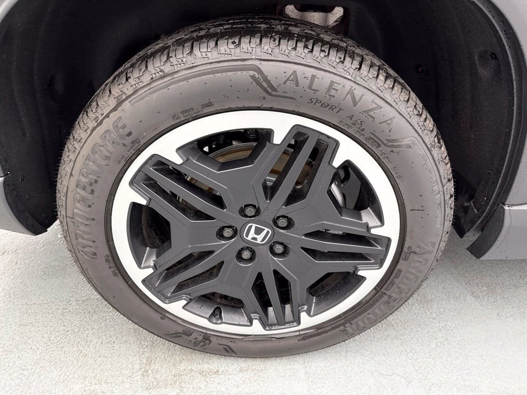 New 2026 Honda Pilot Touring image 13