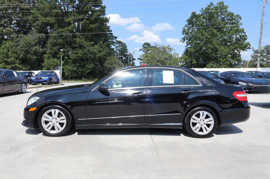 Used 2013 Mercedes-Benz E 350 BlueTEC Sedan image 4