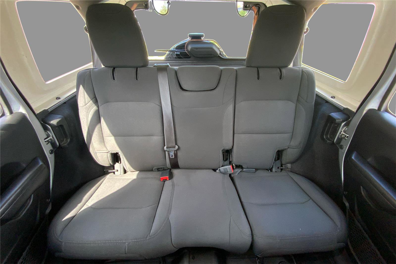 Used 2021 Jeep Wrangler Unlimited Sport AWD/4WD image 14