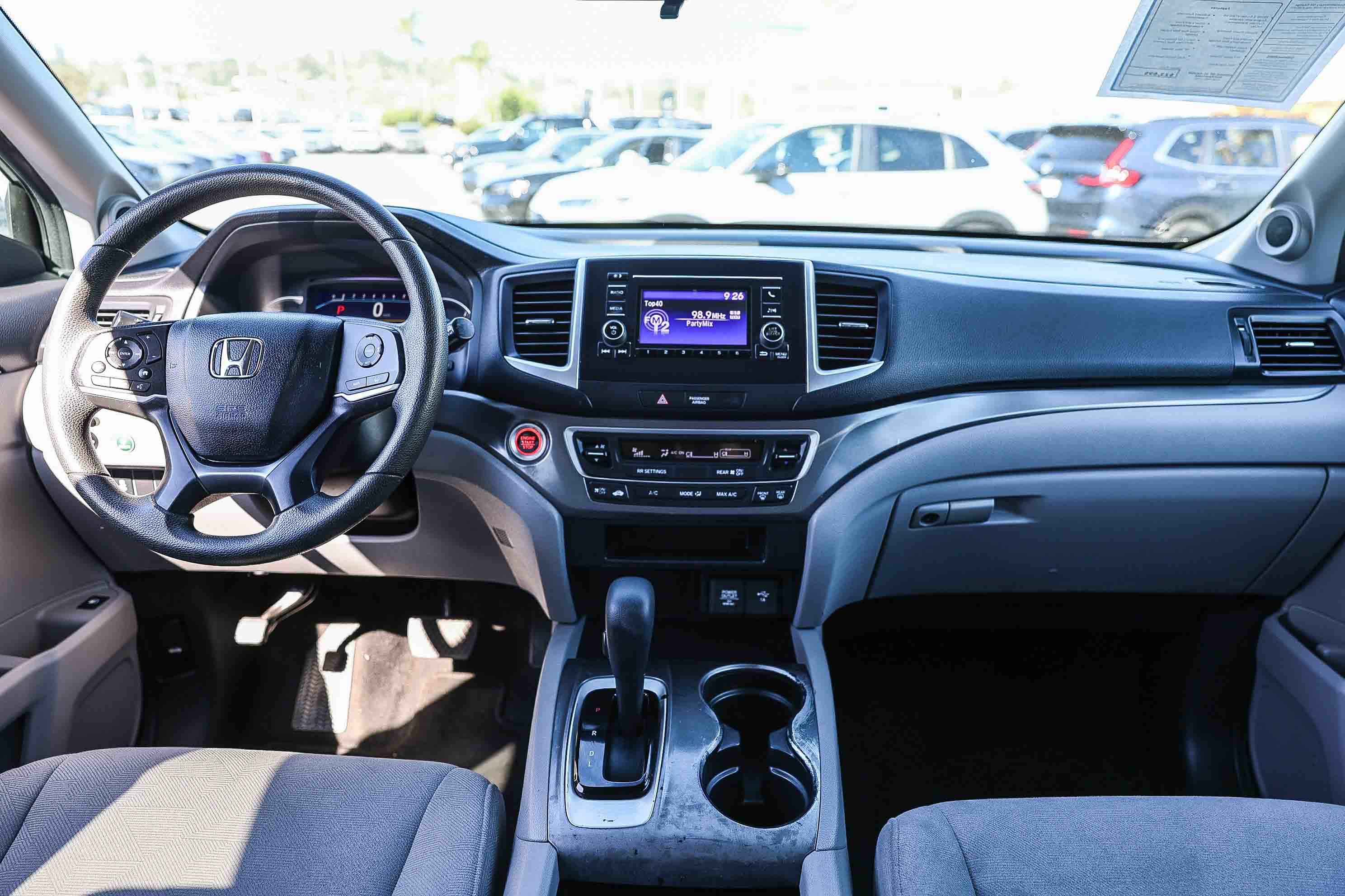 Certified 2020 Honda Pilot LX image 2