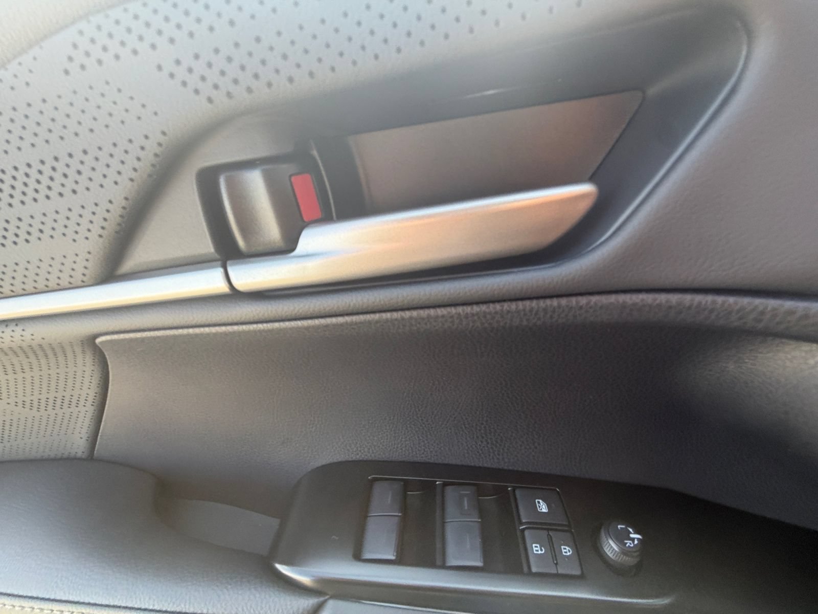 New 2026 Toyota Camry XSE FWD image 17