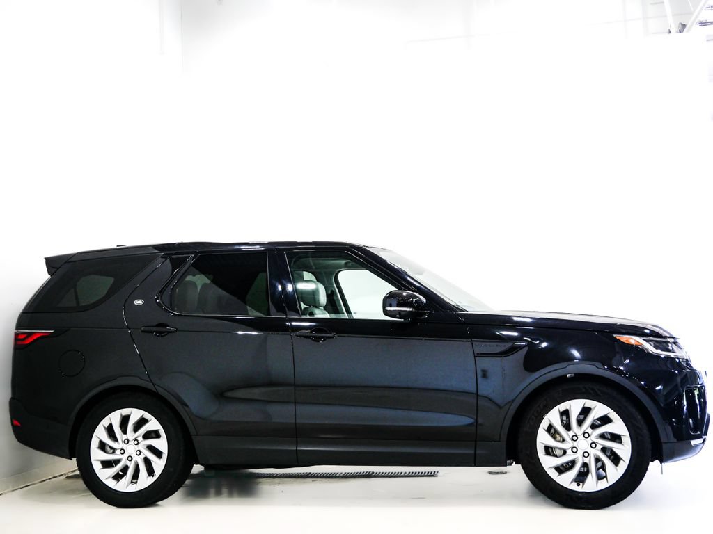 Used 2025 Land Rover Discovery S AWD/4WD image 5