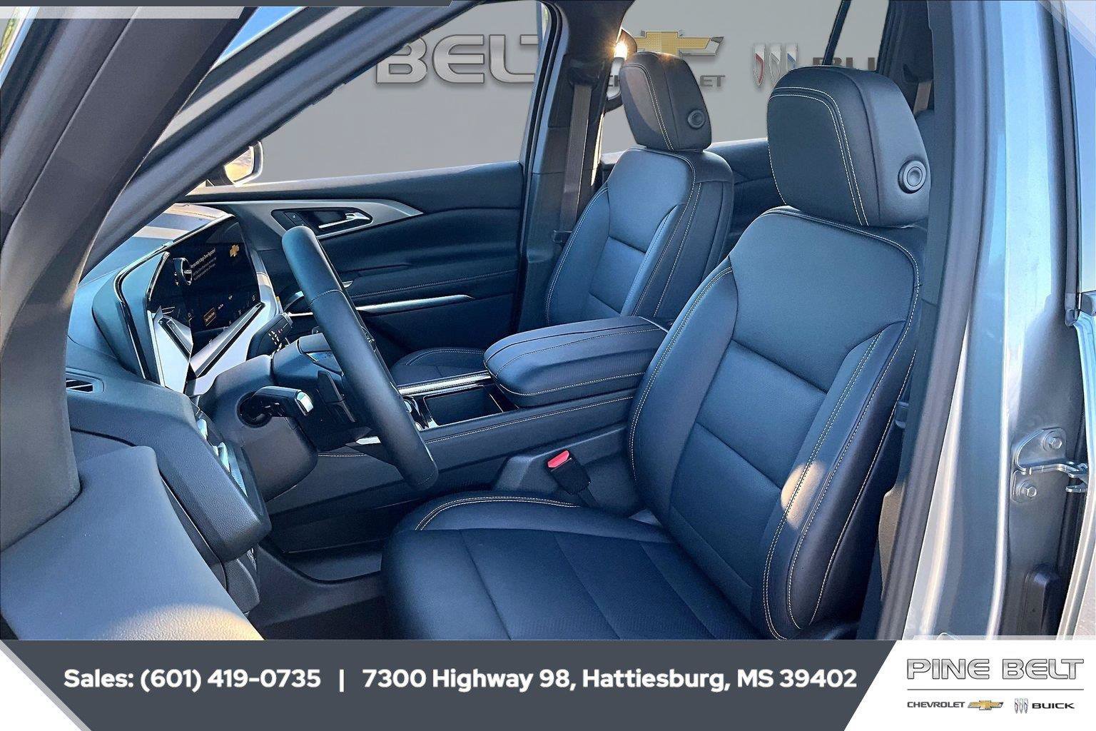 New 2027 Chevrolet Traverse LT FWD image 18