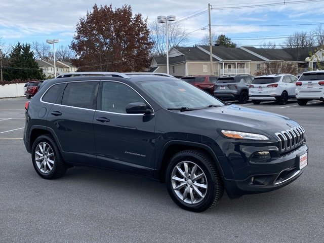Used 2018 Jeep Cherokee Limited image 7