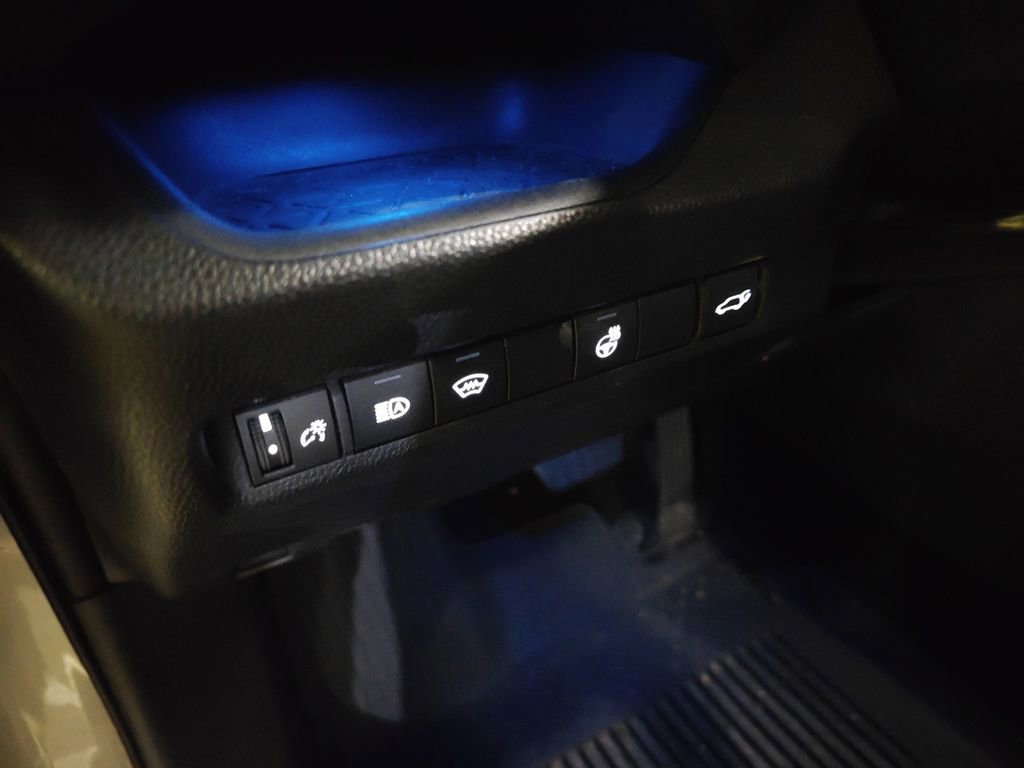 Used 2024 Toyota RAV4 XSE image 8