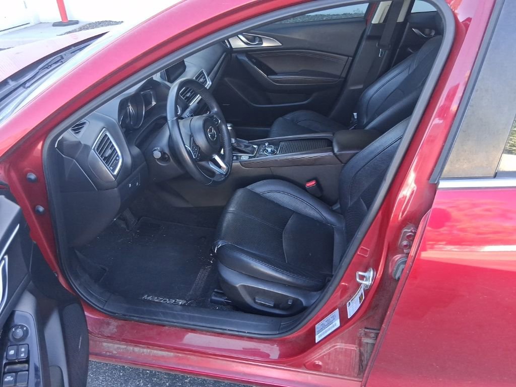 Used 2017 MAZDA MAZDA3 Grand Touring FWD image 8