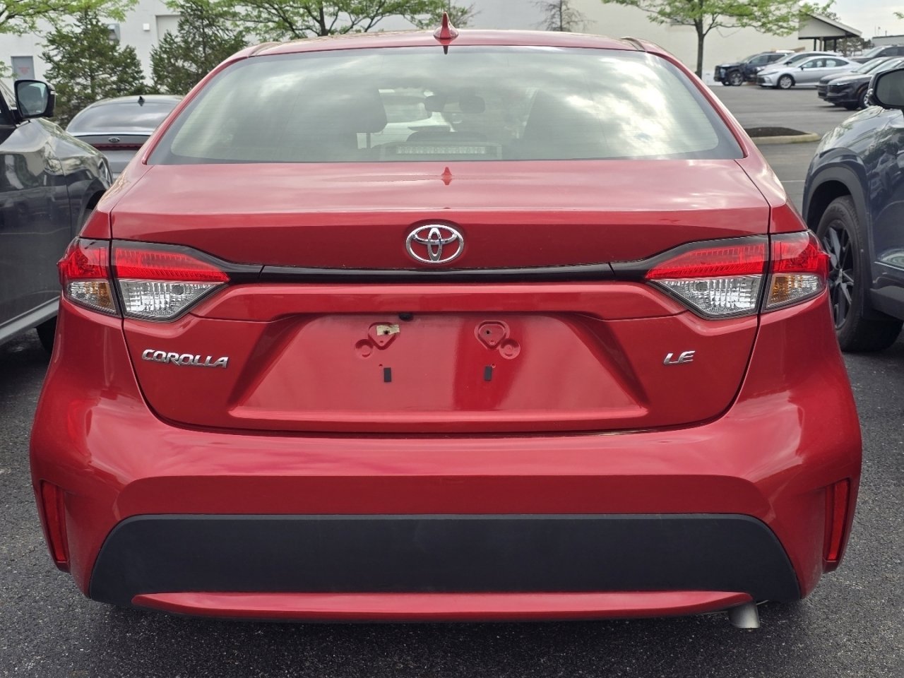 Used 2020 Toyota Corolla LE image 6