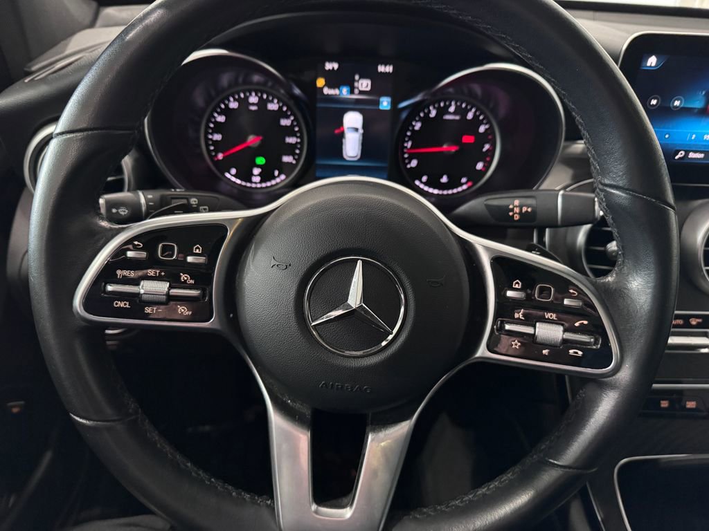 Used 2021 Mercedes-Benz GLC 300 4MATIC image 12