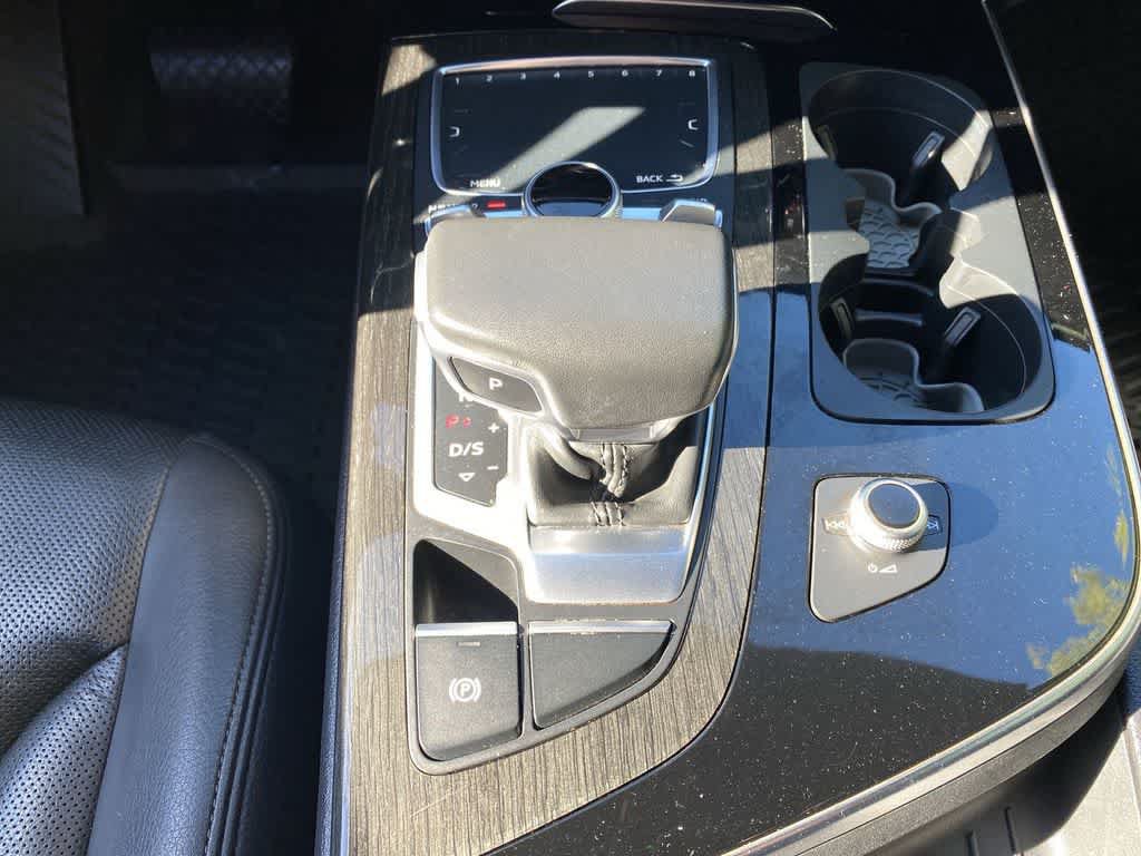 Used 2019 Audi Q7 3.0T Prestige w/ Prestige Package AWD/4WD image 27