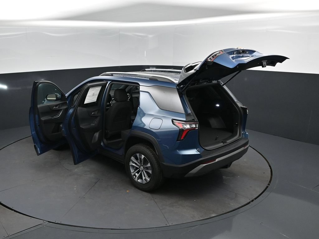 New 2026 Chevrolet Equinox LT w/ Safety and Technology Package FWD image 43