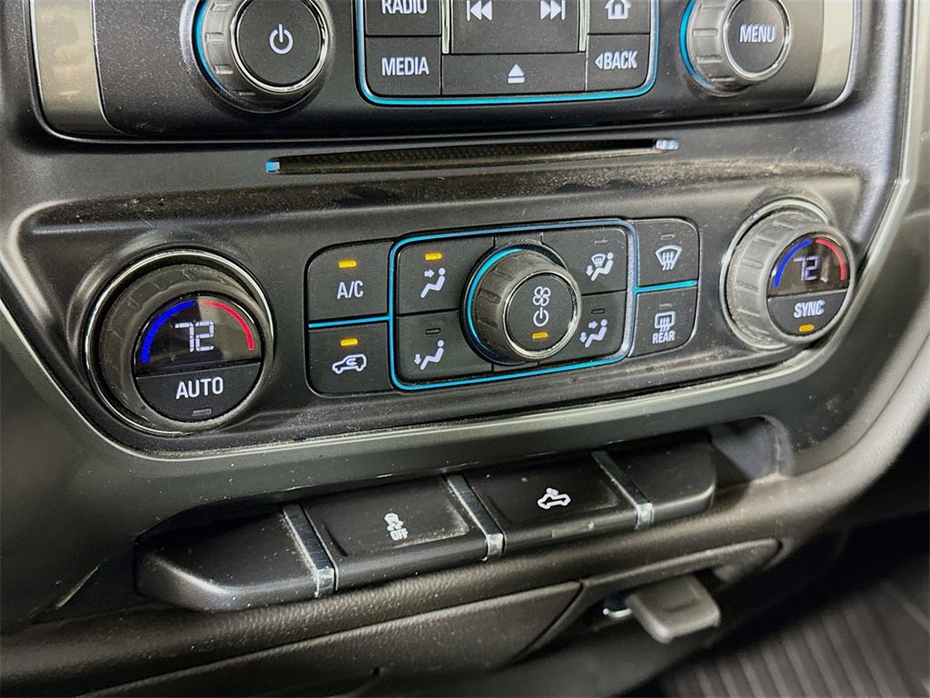 Used 2018 Chevrolet Silverado 1500 LT w/ Texas Edition image 13