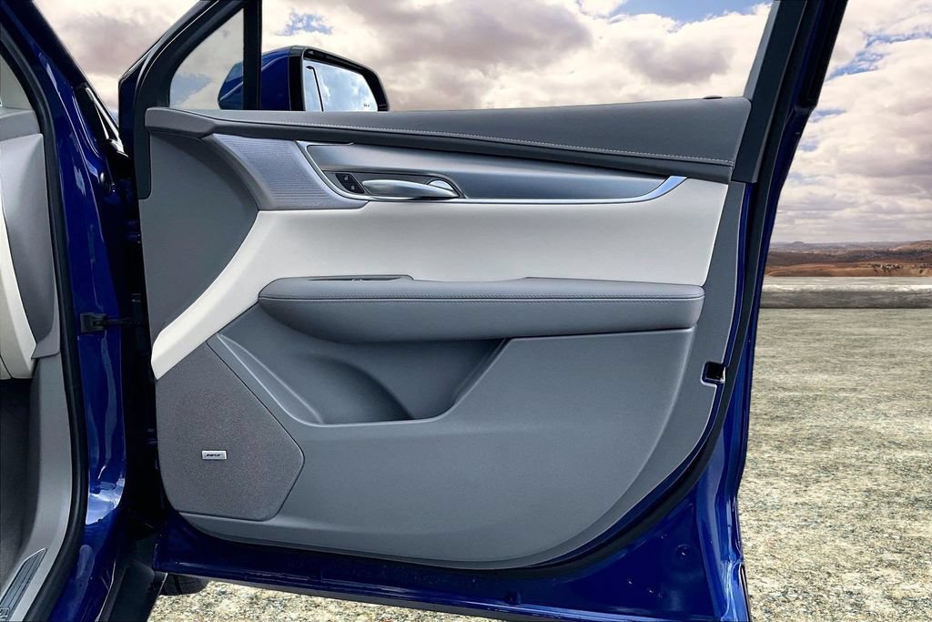 Certified 2025 Cadillac XT5 Premium Luxury FWD image 28