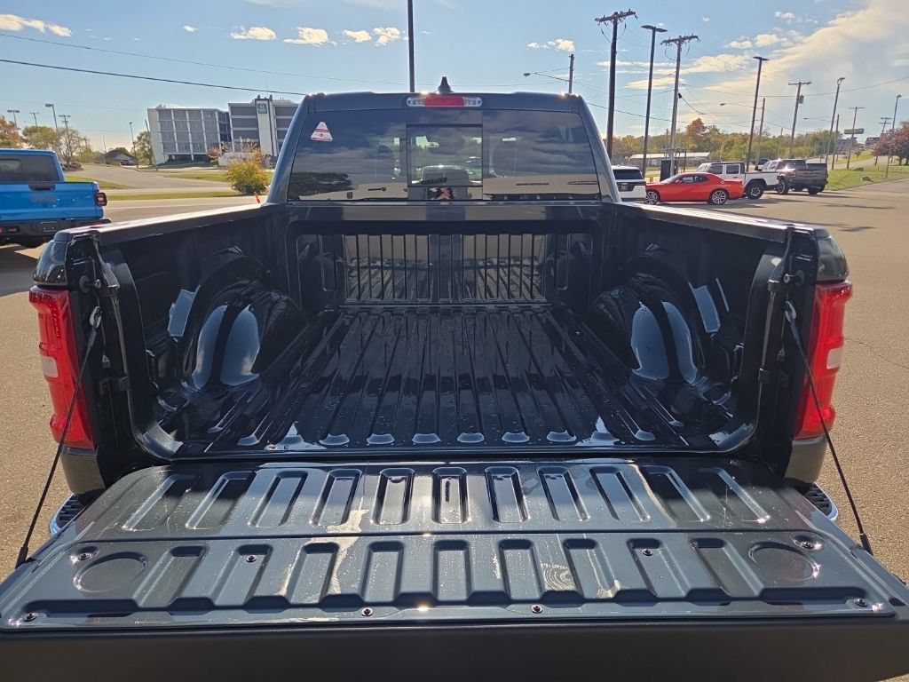 New 2026 RAM 1500 Big Horn AWD/4WD image 7