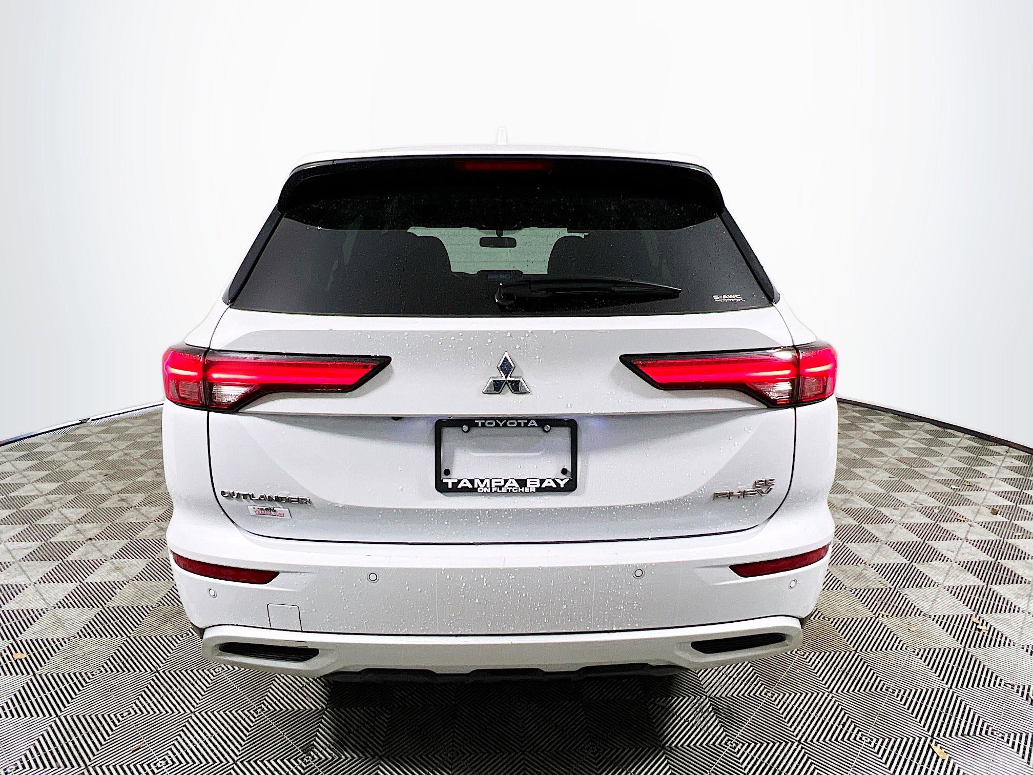 Used 2023 Mitsubishi Outlander Ralliart AWD/4WD image 6