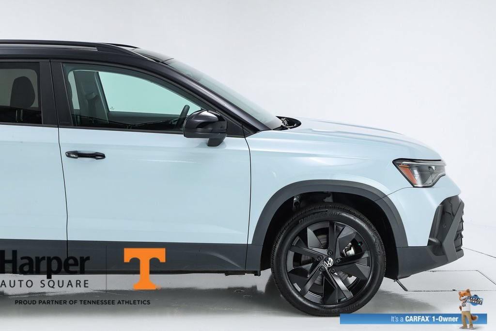 Used 2025 Volkswagen Taos SE FWD image 49
