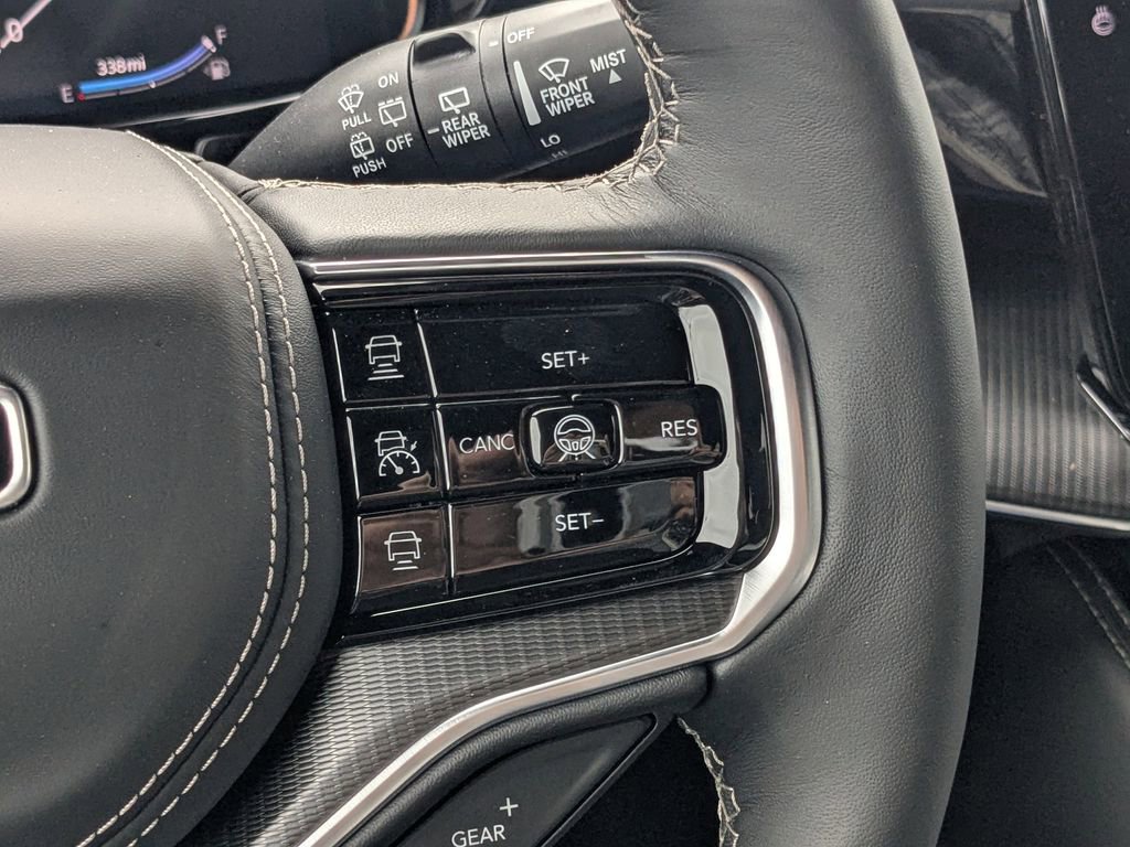New 2026 Jeep Grand Wagoneer Summit AWD/4WD image 28