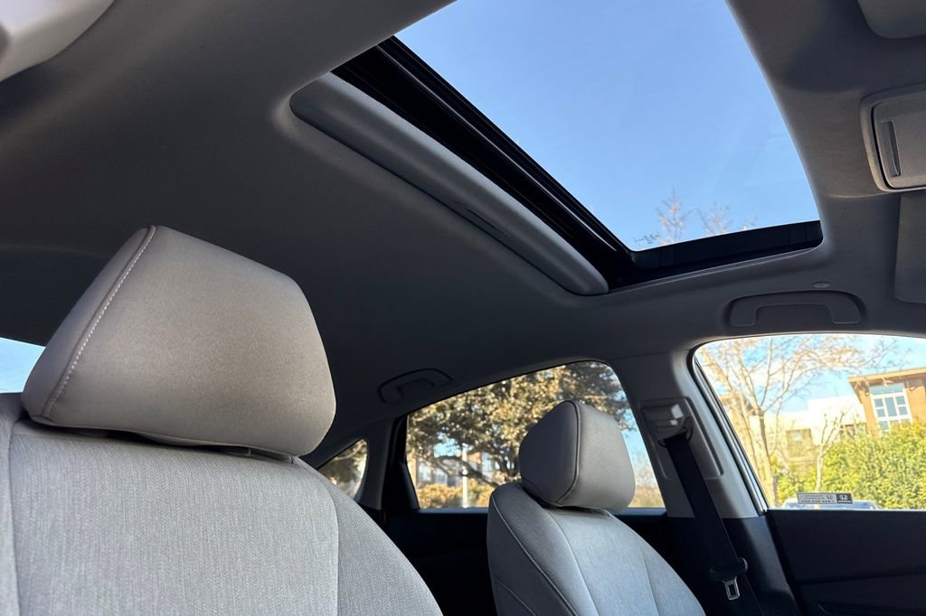 Certified 2025 Honda Accord SE image 16