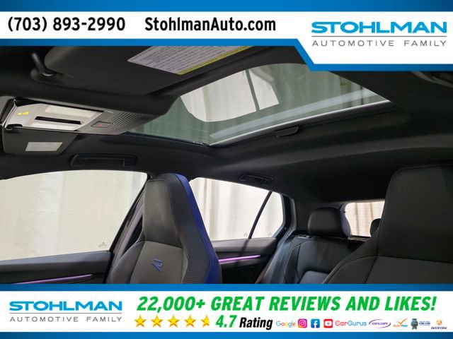 Used 2023 Volkswagen Golf R image 24