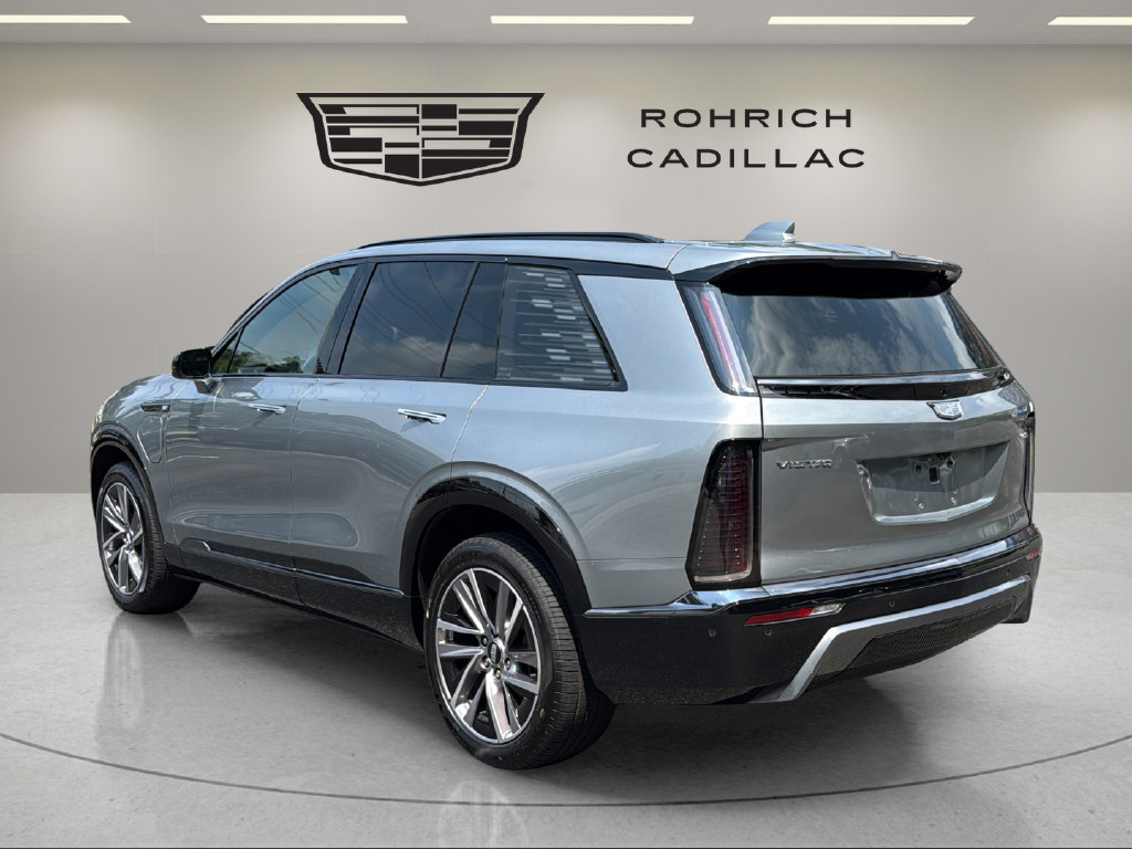 Certified 2026 Cadillac Vistiq Sport w/ LPO, Floor Liner Package AWD/4WD image 7