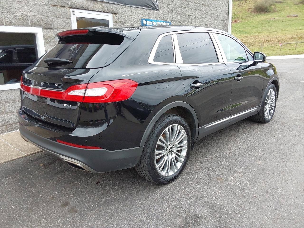 Used 2017 Lincoln MKX Reserve image 3