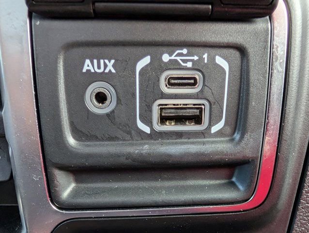 Used 2020 Jeep Gladiator Sport w/ Quick Order Package 24S image 17