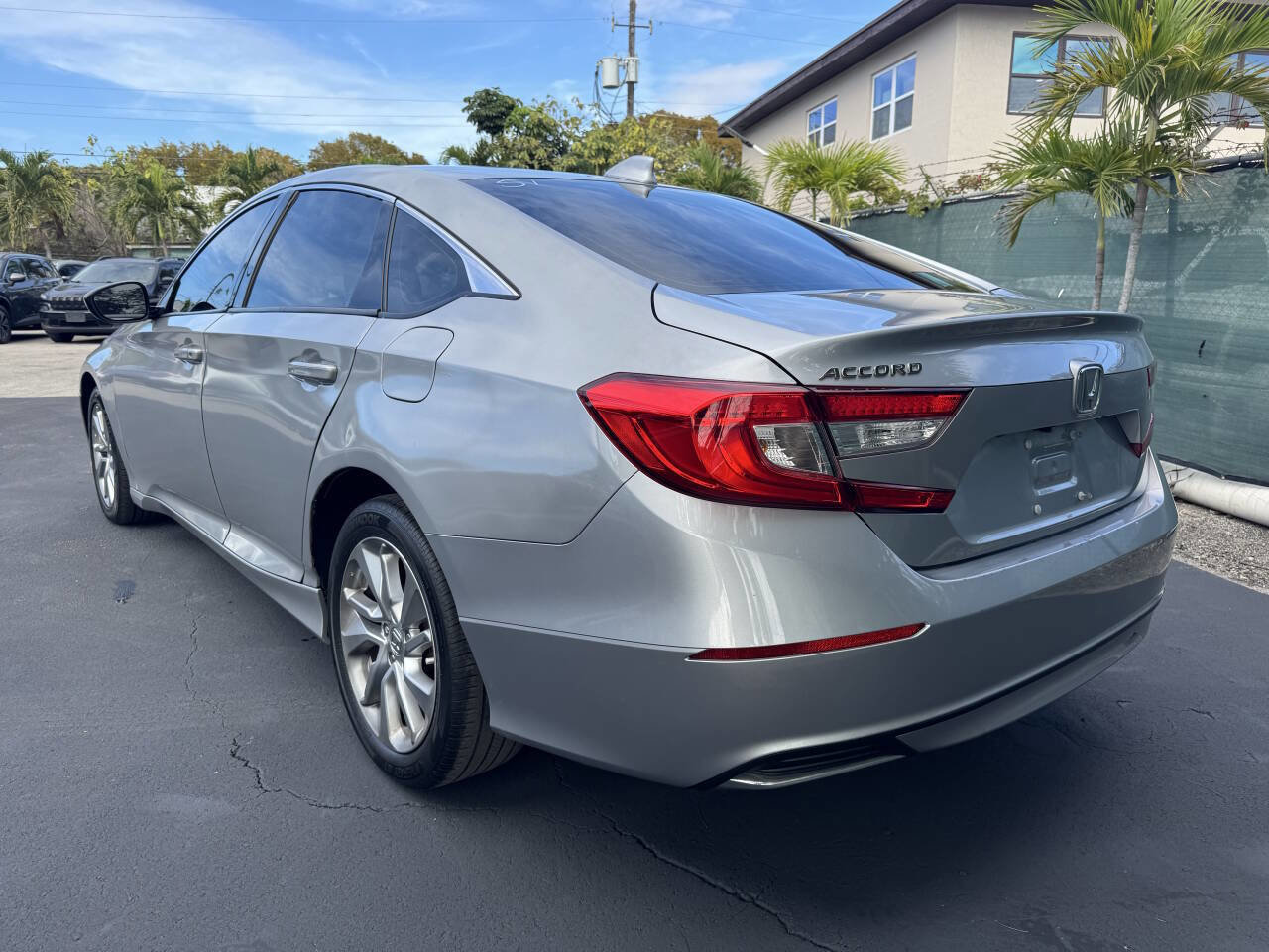 Used 2019 Honda Accord LX image 9