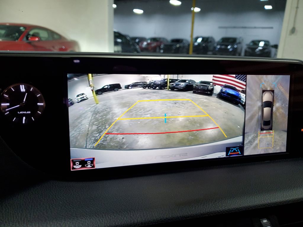 Used 2021 Lexus ES 350 Ultra Luxury w/ Accessory Package 2 image 34