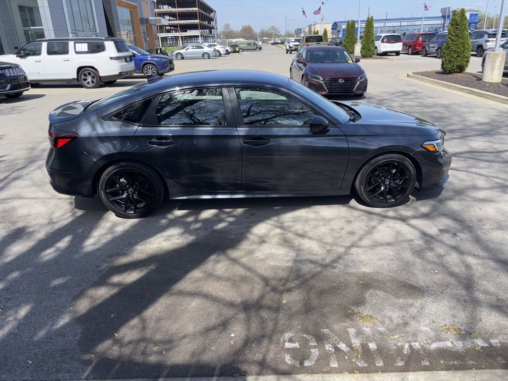 Used 2025 Honda Civic Sport image 6