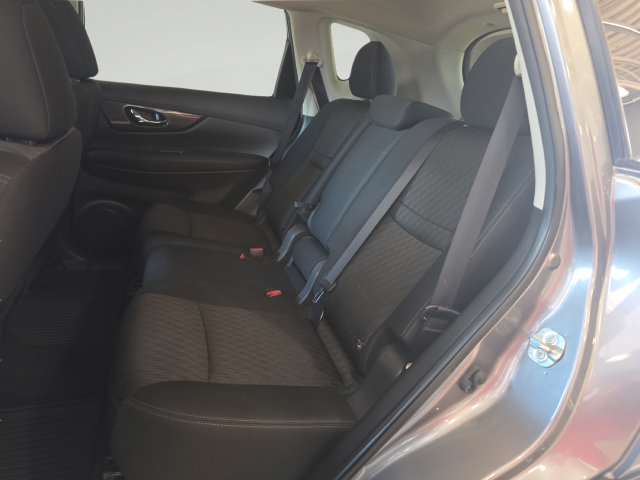 Used 2019 Nissan Rogue SV AWD/4WD image 25