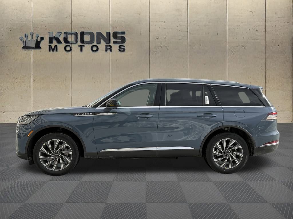 New 2026 Lincoln Aviator AWD image 2