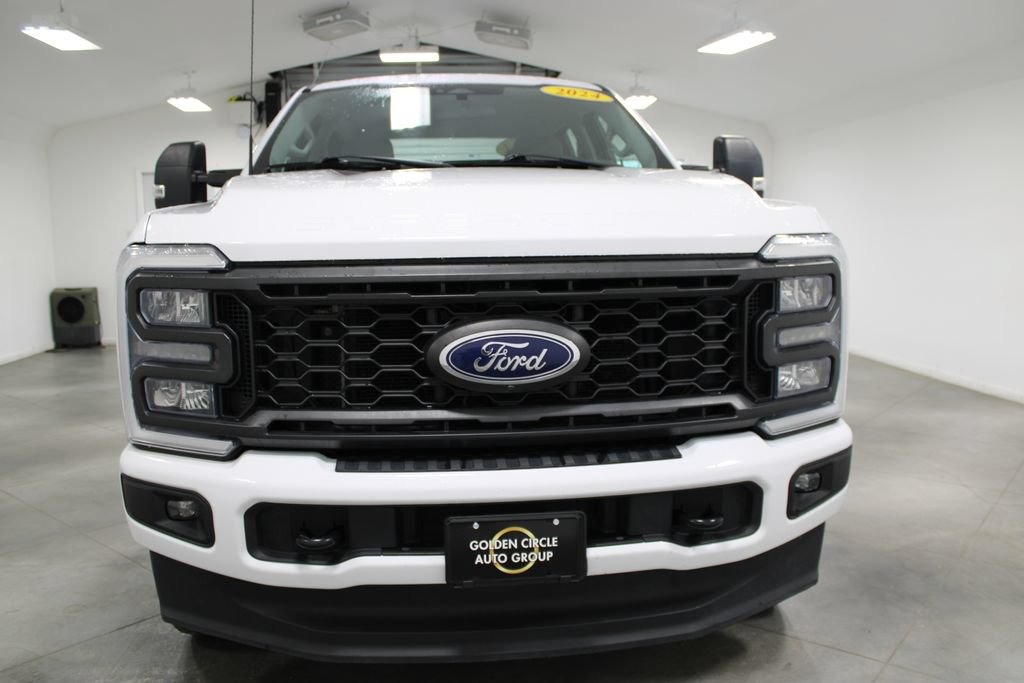 Used 2024 Ford F250 XL w/ STX Appearance Package AWD/4WD image 3
