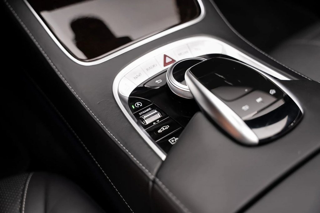 Used 2018 Mercedes-Benz S 560 Cabriolet image 37