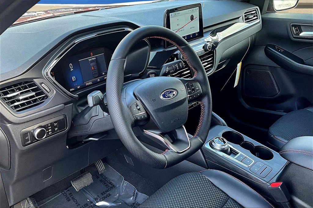 New 2026 Ford Escape ST-Line w/ Cold Weather Package image 7